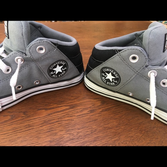 Converse All Stars/ sz3 Junior- near perfect shape/clean sneakers! - Picture 2 of 5